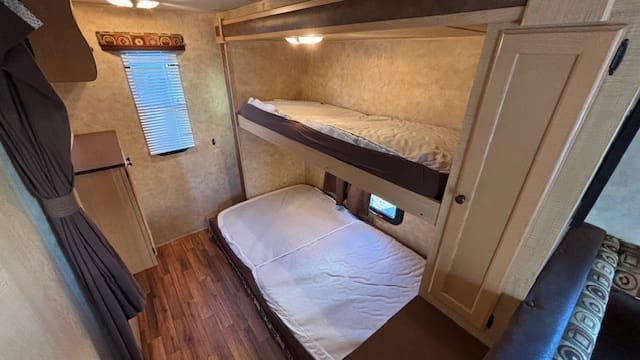 2010 COYOTE 232SS by KZ - Image 12