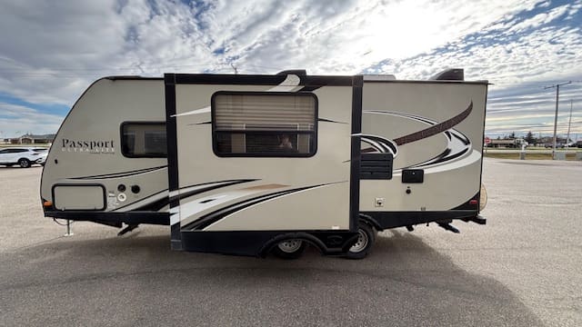 2015 PASSPORT 2200RB by KEYSTONE - Image 4