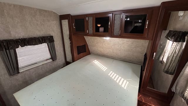 2015 PASSPORT 2200RB by KEYSTONE - Image 16