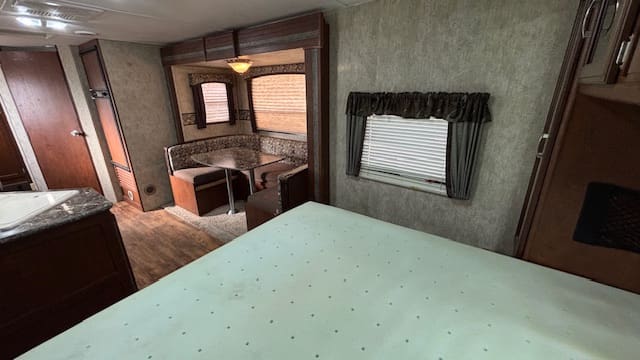 2015 PASSPORT 2200RB by KEYSTONE - Image 17