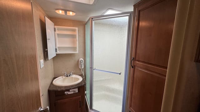 2012 TIMBER RIDGE 240RBS by OUTDOORS RV - Image 17