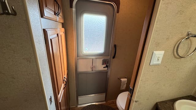 2012 TIMBER RIDGE 240RBS by OUTDOORS RV - Image 19