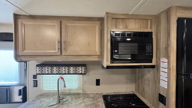 2021 COACHMEN 261BHS by FOREST RIVER - Image 15