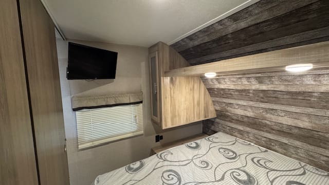 2021 COACHMEN 261BHS by FOREST RIVER - Image 29