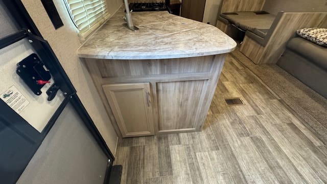 2021 COACHMEN 261BHS by FOREST RIVER - Image 17