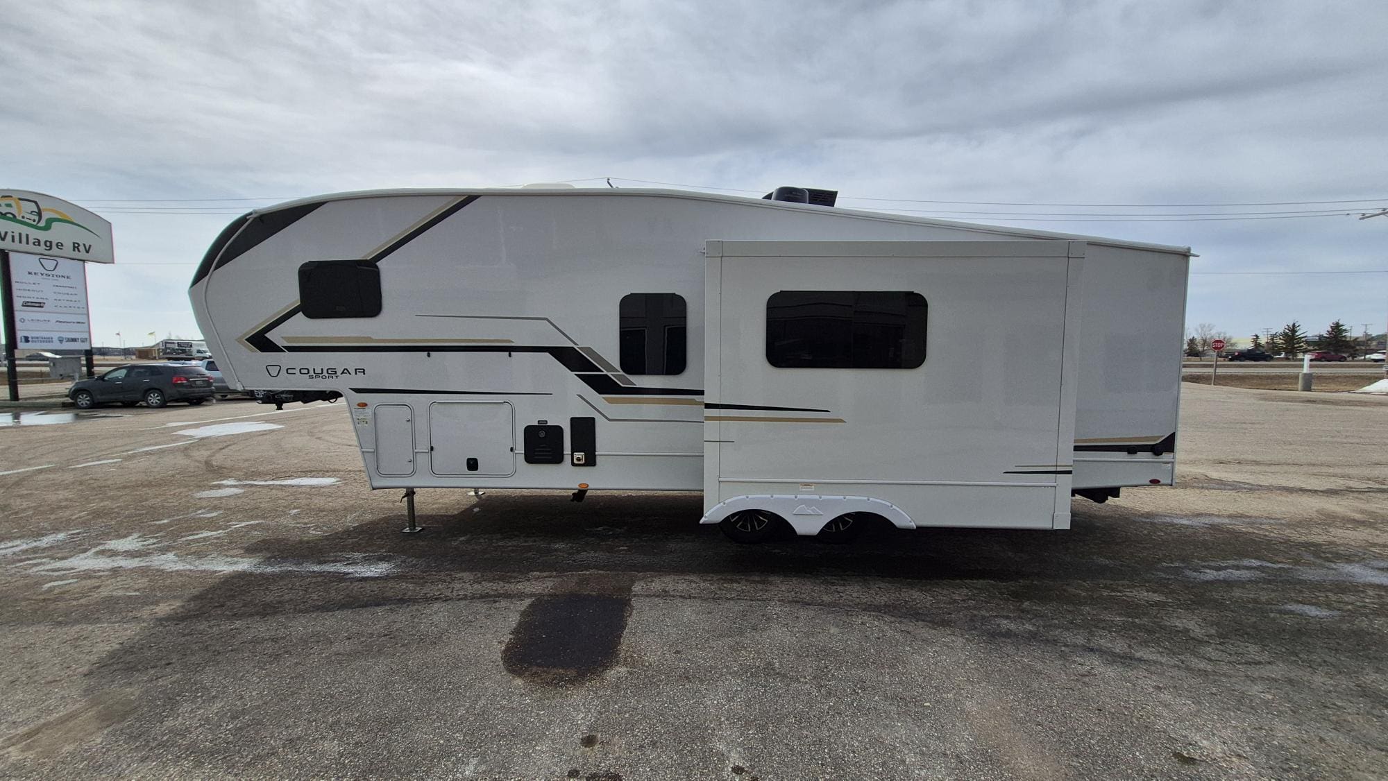 2026 COUGAR 2700BH by KEYSTONE - Image 4