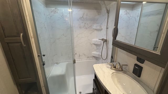 2021 COUGAR 27SGS by KEYSTONE - Image 17