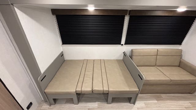 2026 HIDEOUT 291BR by KEYSTONE - Image 16