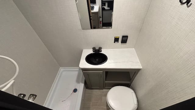 2026 HIDEOUT 177RD by KEYSTONE - Image 21