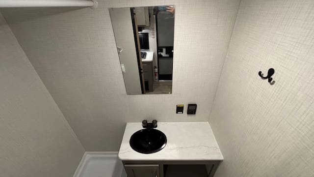 2026 HIDEOUT 177RD by KEYSTONE - Image 24