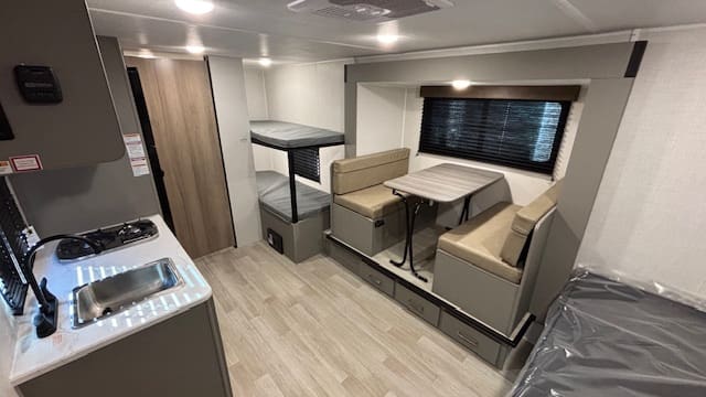 2026 HIDEOUT 176BH by KEYSTONE - Image 6