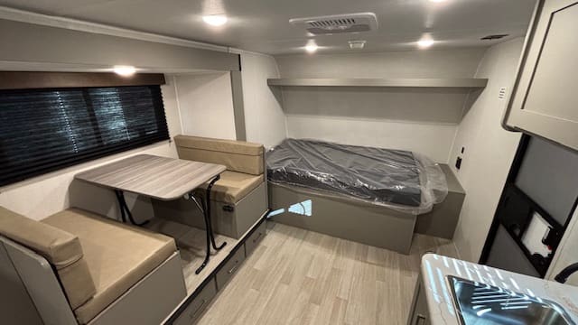 2026 HIDEOUT 176BH by KEYSTONE - Image 8