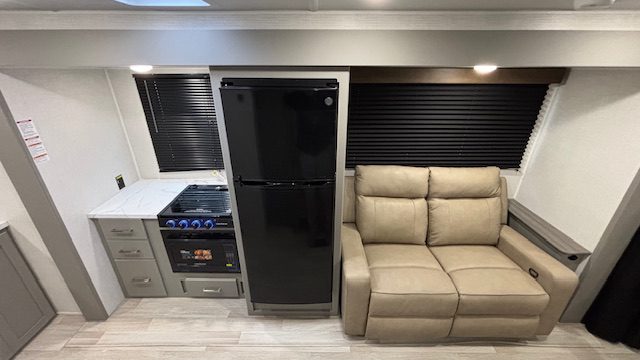 2026 HIDEOUT 224ML by KEYSTONE - Image 17