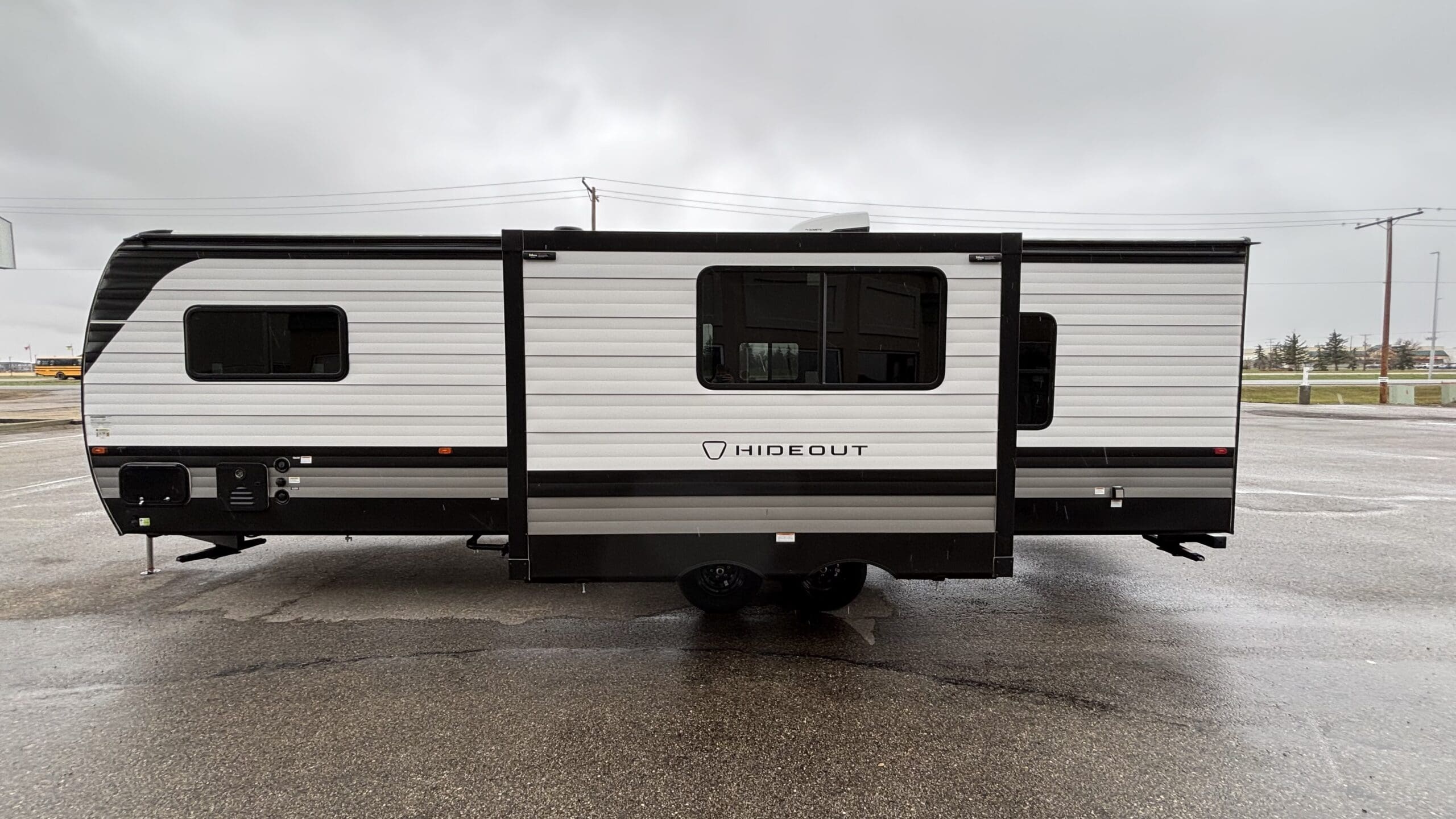 2026 HIDEOUT 284BH by KEYSTONE - Image 4