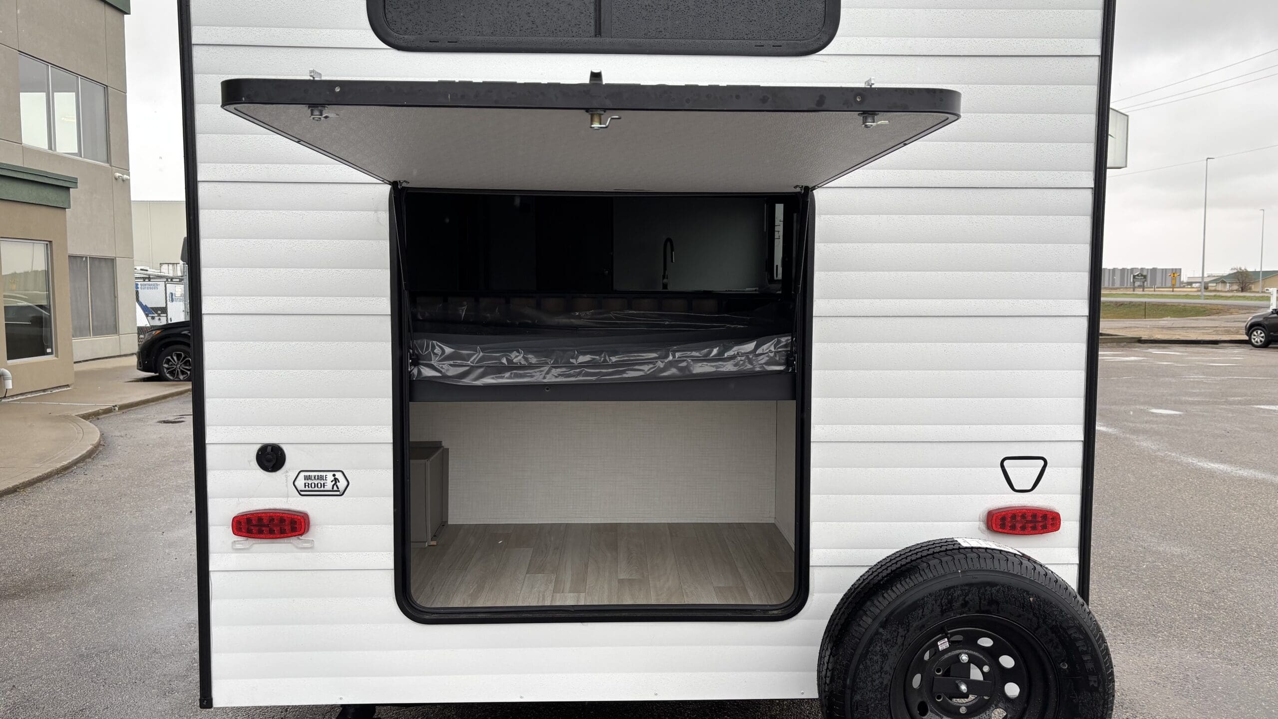 2026 HIDEOUT 284BH by KEYSTONE - Image 6