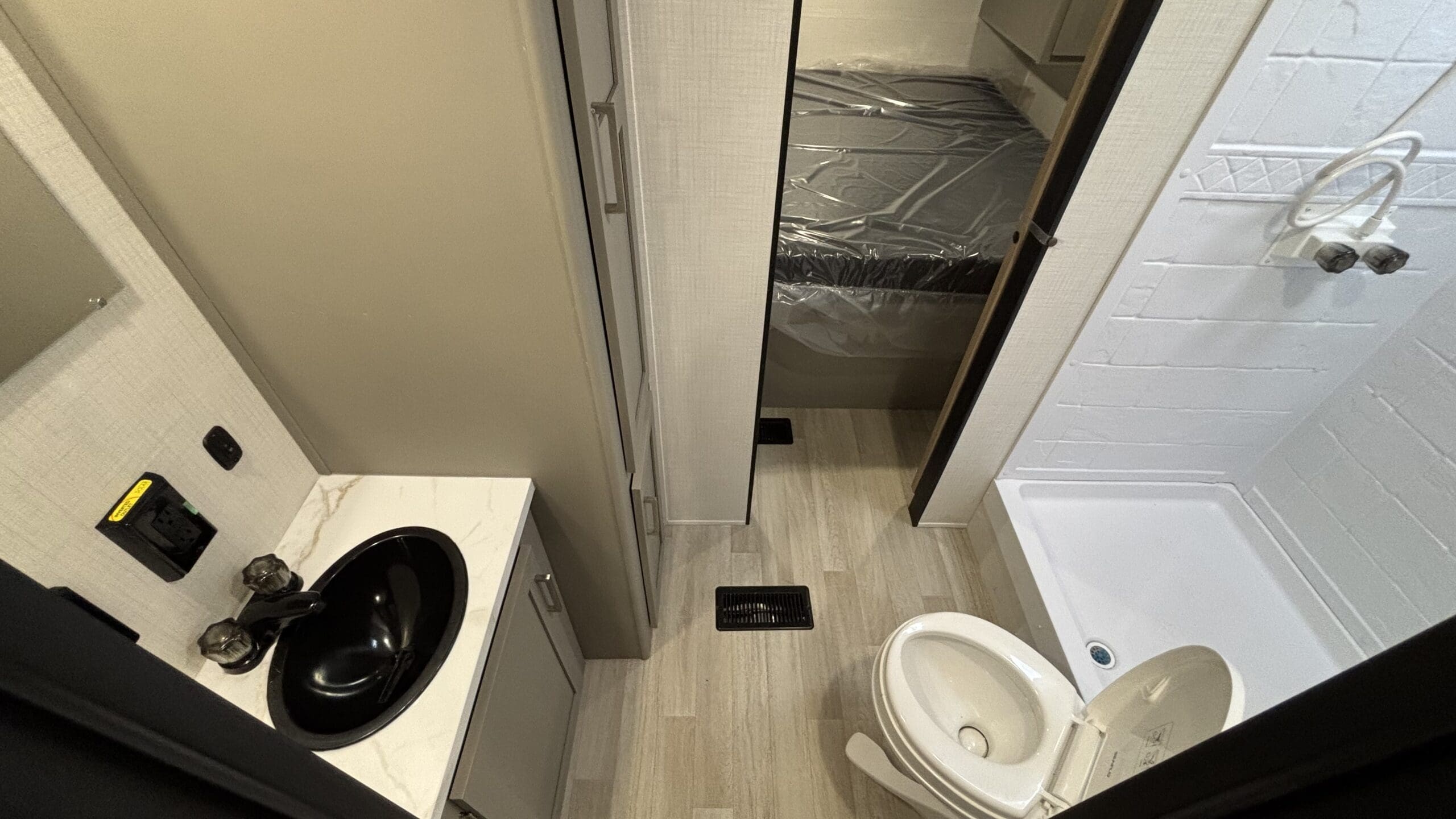 2026 HIDEOUT 284BH by KEYSTONE - Image 21