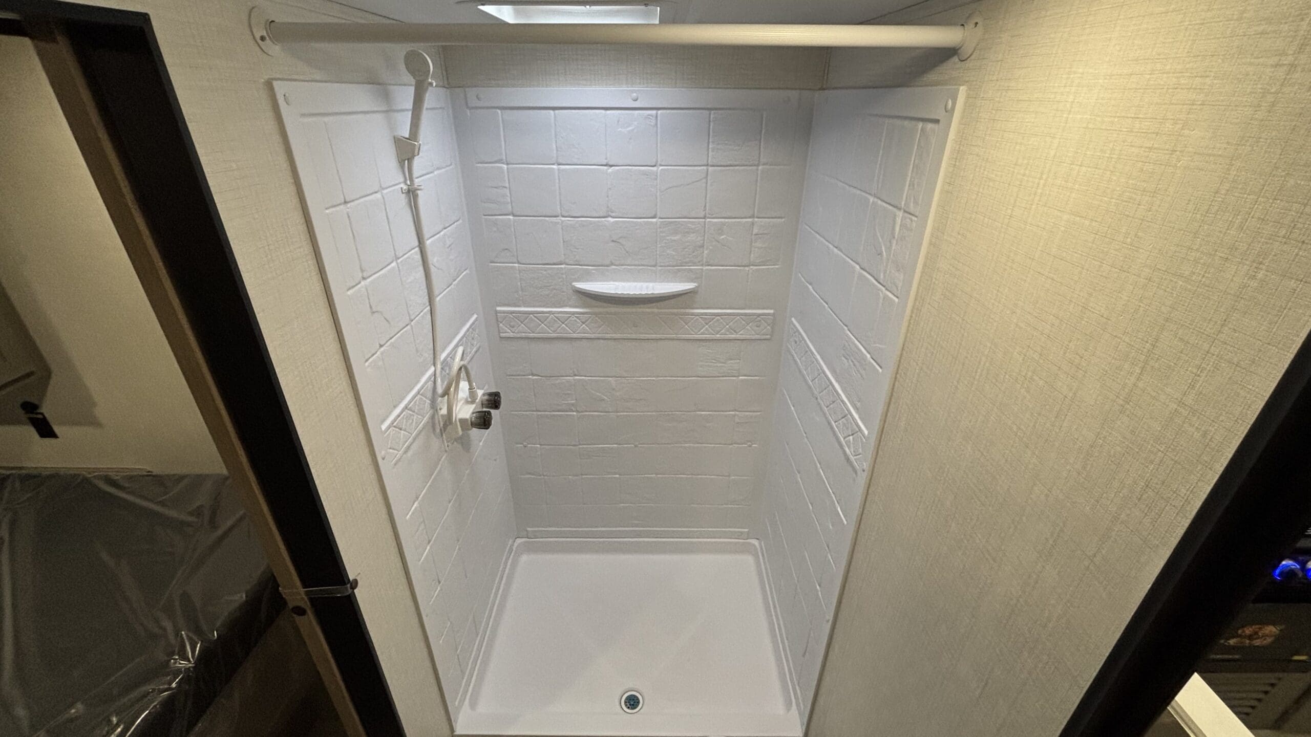 2026 HIDEOUT 284BH by KEYSTONE - Image 25