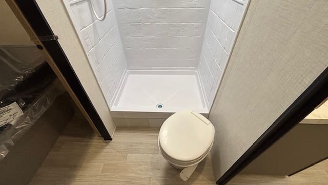 2026 HIDEOUT 254RD by KEYSTONE - Image 18