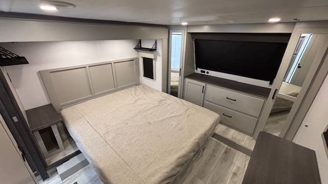 2026 HC MONTANA 311RD by KEYSTONE - Image 34