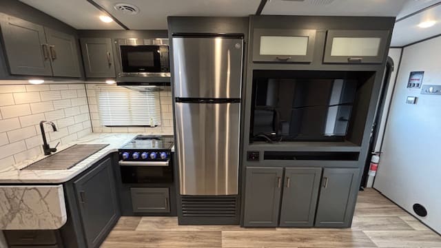 2022 BULLET 331BHS by KEYSTONE - Image 18