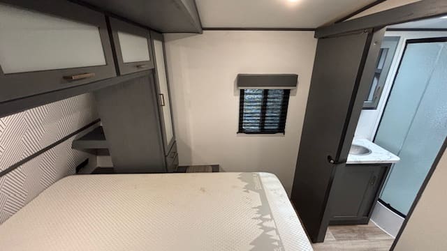 2022 BULLET 331BHS by KEYSTONE - Image 40