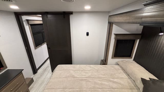 2026 MONTANA 3231CK by KEYSTONE - Image 30