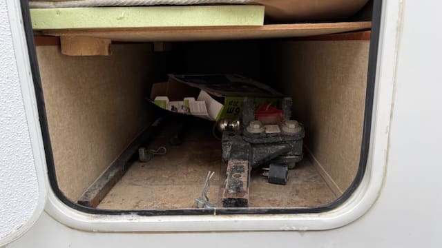 2017 EXPRESS E19QBH by TRAVEL LITE - Image 22