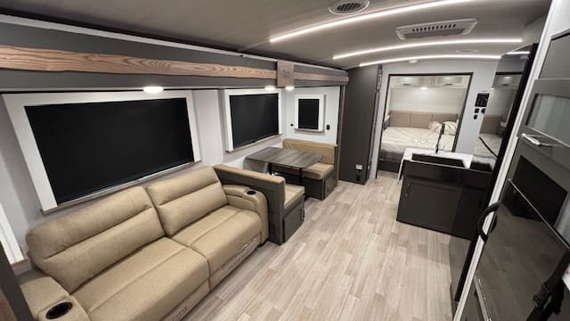 2026 BULLET 290BHS by KEYSTONE - Image 12