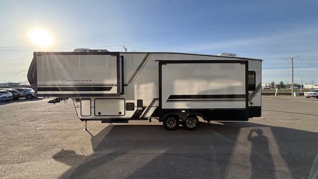 2026 HC MONTANA 295RL by KEYSTONE - Image 4