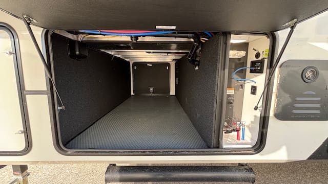 2026 HC MONTANA 295RL by KEYSTONE - Image 6