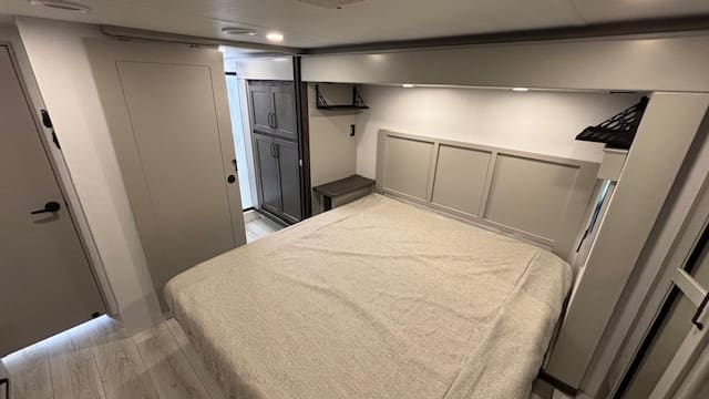 2026 HC MONTANA 295RL by KEYSTONE - Image 24