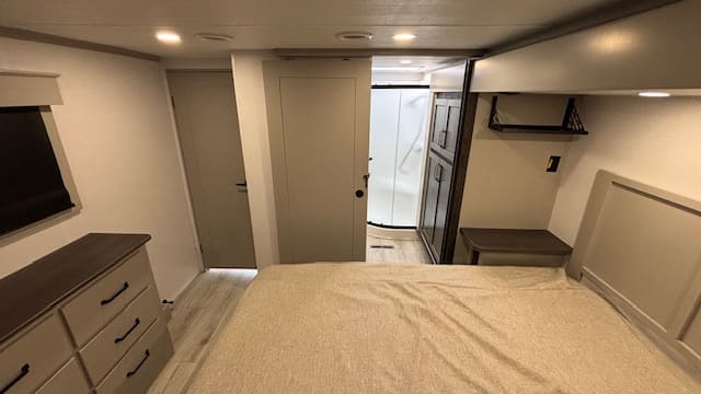 2026 HC MONTANA 295RL by KEYSTONE - Image 30