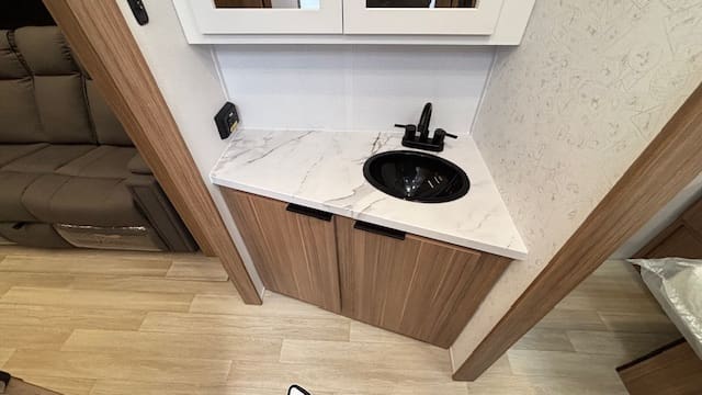 2026 PASSPORT 2450RK by KEYSTONE - Image 21