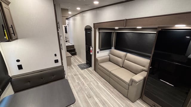 2026 COUGAR 29MBD by KEYSTONE - Image 6