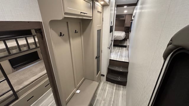 2026 COUGAR 29MBD by KEYSTONE - Image 24