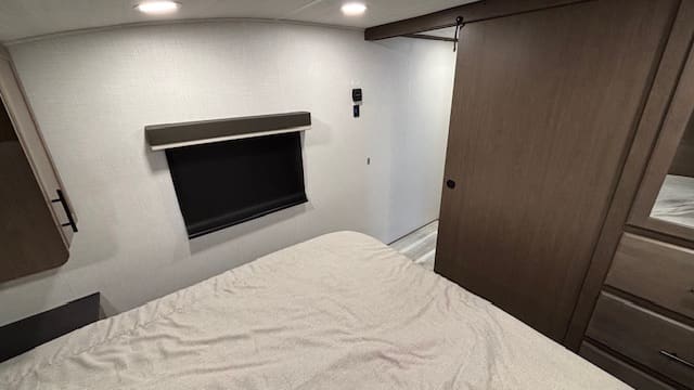 2026 COUGAR 29MBD by KEYSTONE - Image 35