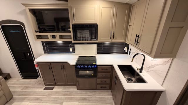 2026 COUGAR 2700BH by KEYSTONE - Image 15