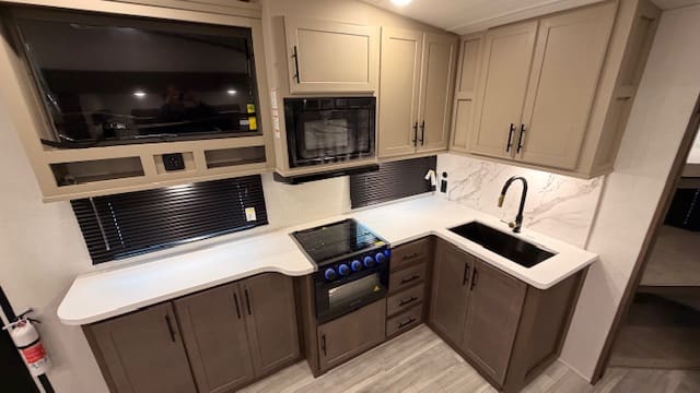 2026 COUGAR 2700BH by KEYSTONE - Image 16