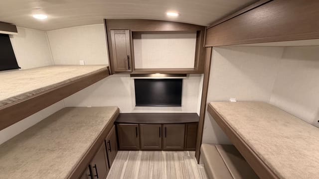 2026 COUGAR 34TSB by KEYSTONE - Image 32