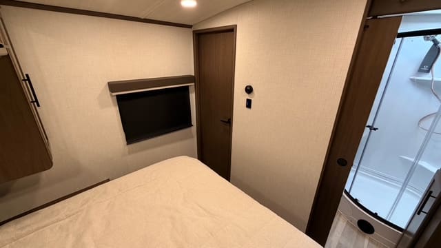 2026 COUGAR 34TSB by KEYSTONE - Image 41