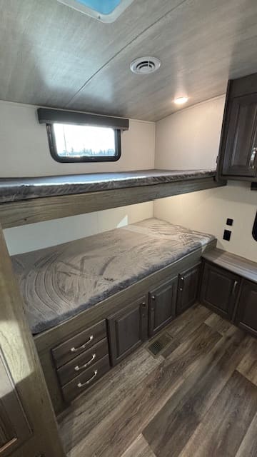 2022 COUGAR 34TSB by KEYSTONE - Image 20