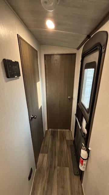 2022 COUGAR 34TSB by KEYSTONE - Image 27