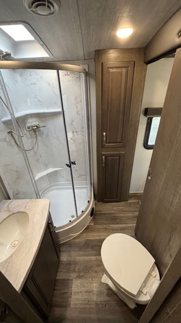 2022 COUGAR 34TSB by KEYSTONE - Image 28