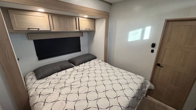2026 HAMPTON 372FDB by CROSSROADS - Image 23