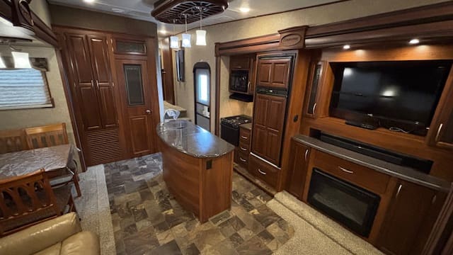 2015 CRUSADER 315RST by PRIME TIME - Image 8