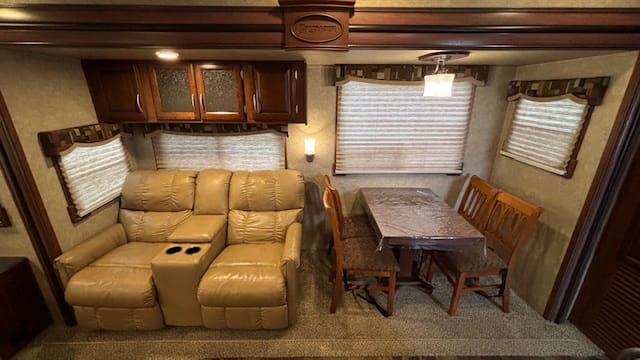 2015 CRUSADER 315RST by PRIME TIME - Image 11