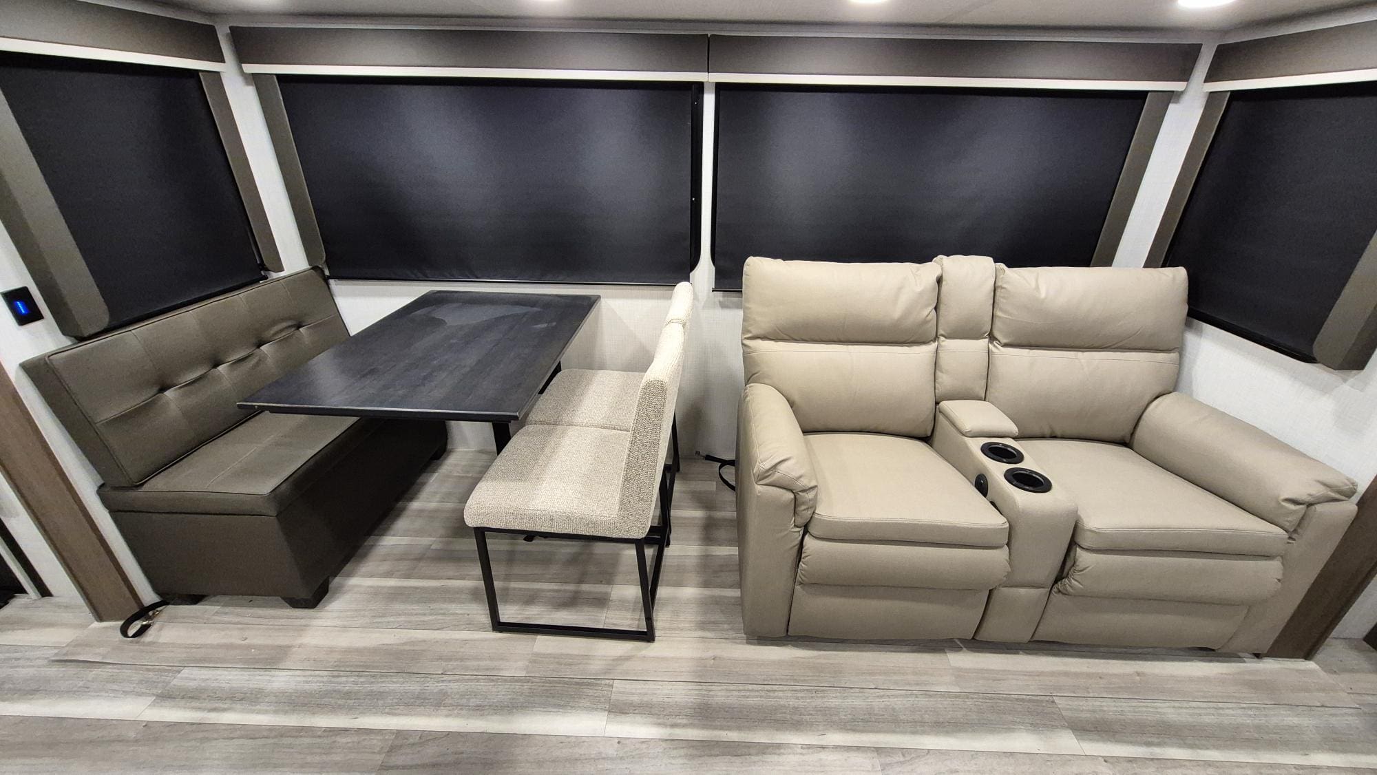 2026 COUGAR 33RLI by KEYSTONE - Image 10