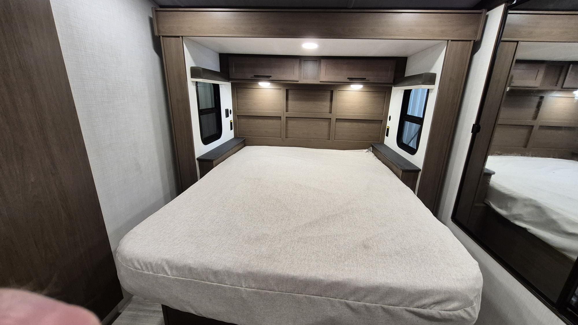 2026 COUGAR 33RLI by KEYSTONE - Image 21