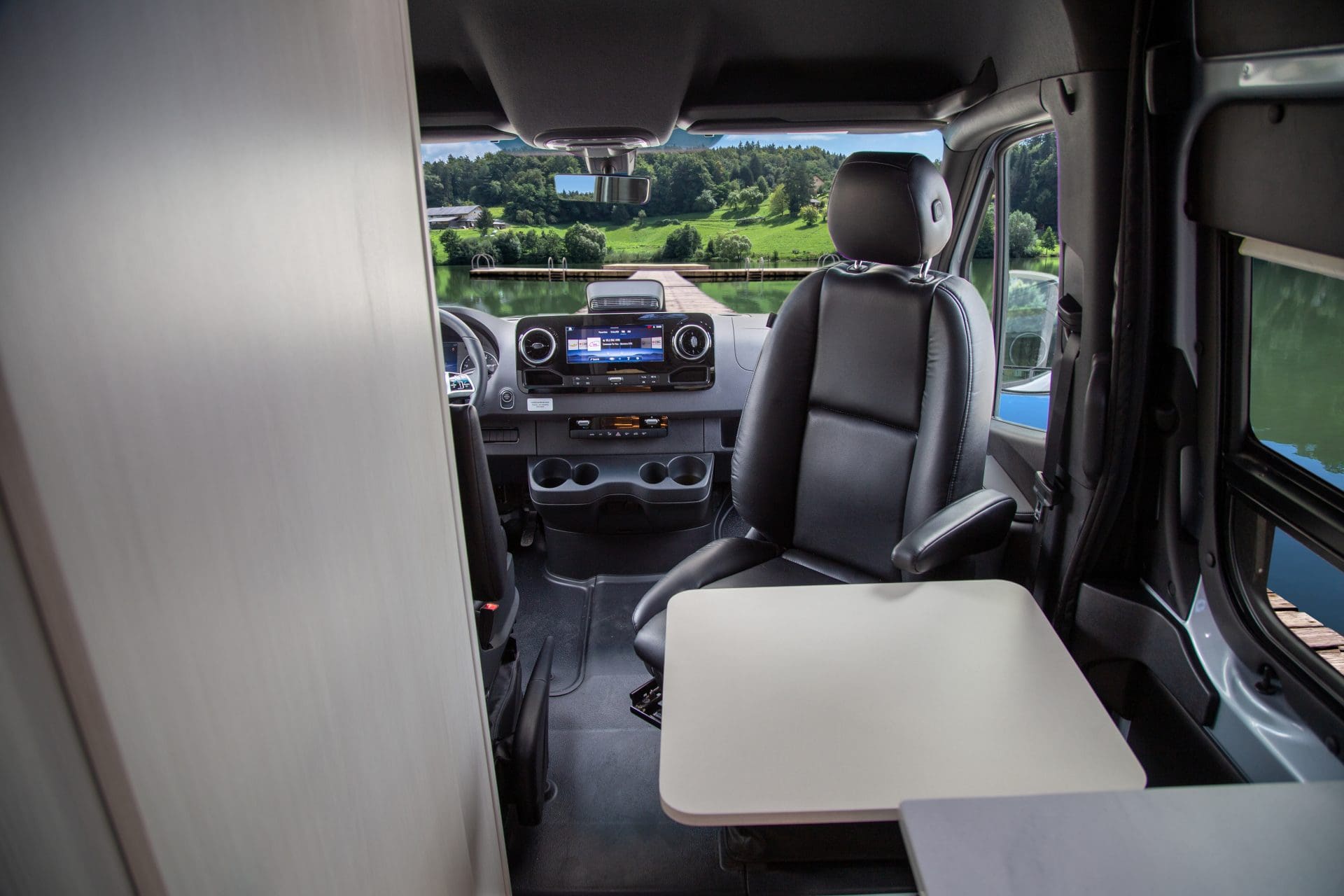 2026 PLEASURE-WAY PLATEAU RB by PLEASURE-WAY - Image 9