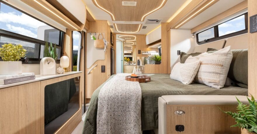 2026 UNITY U24MBL by TRIPLE E CANADA - Image 3